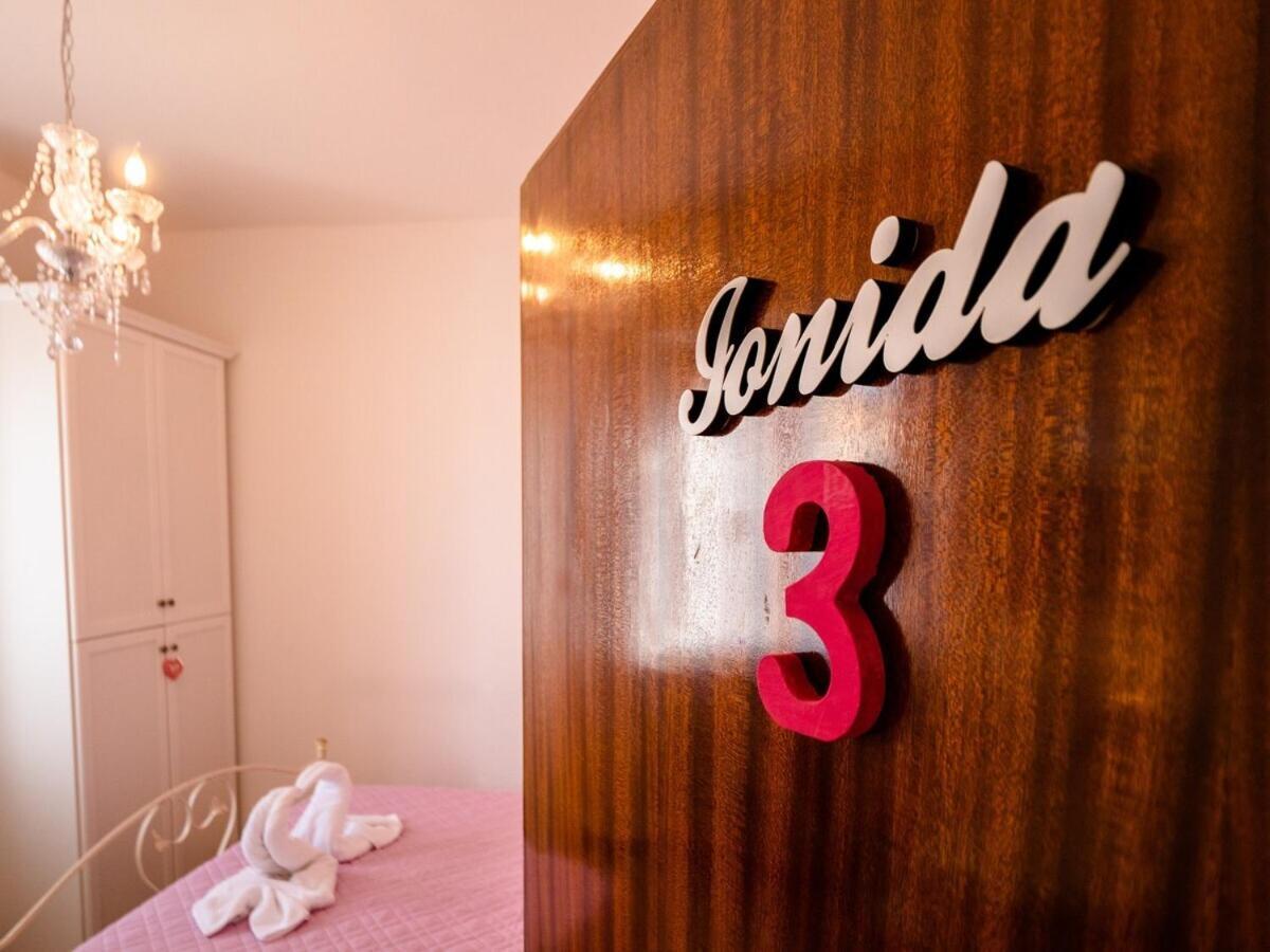 Casa Mafalda - Rooms, Friends And More - Affittacamere, Guest House Senigallia Esterno foto