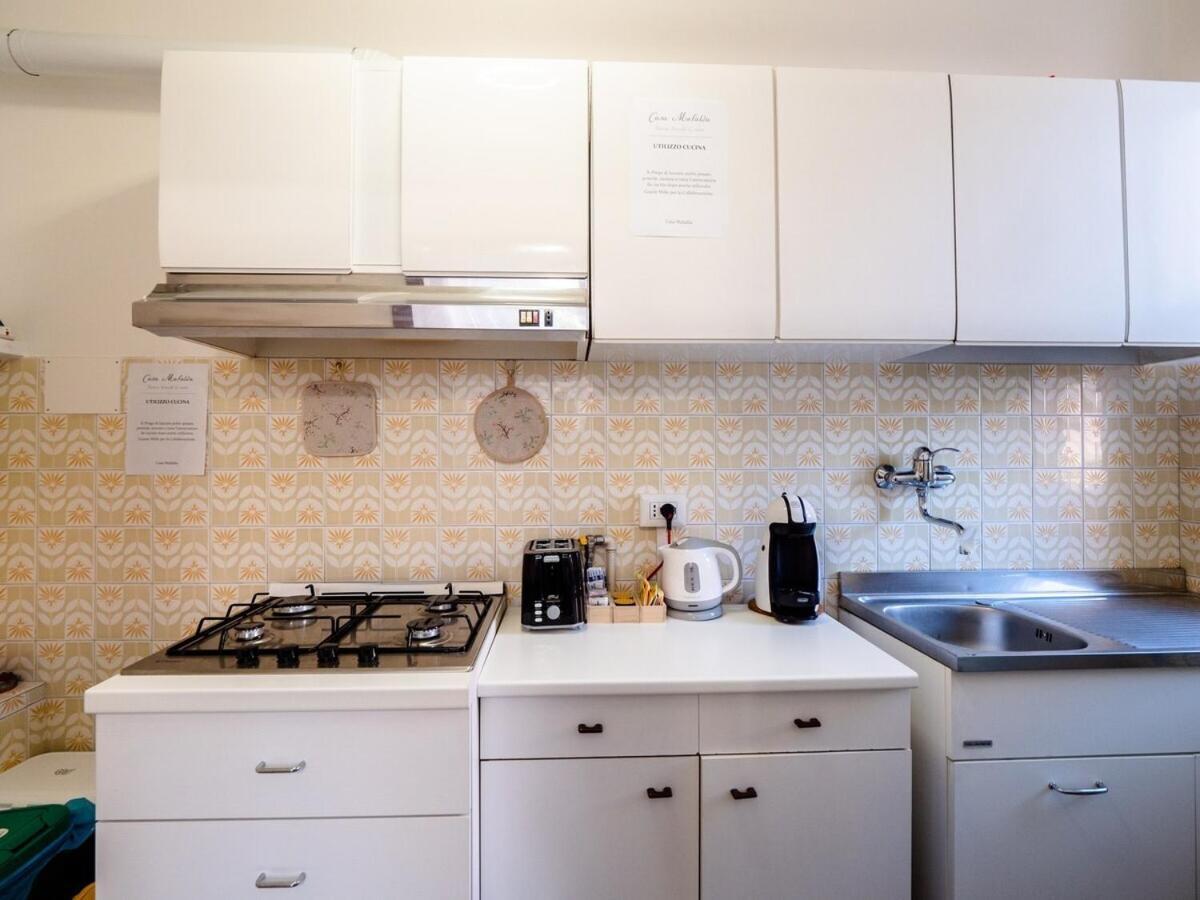 Casa Mafalda - Rooms, Friends And More - Affittacamere, Guest House Senigallia Esterno foto