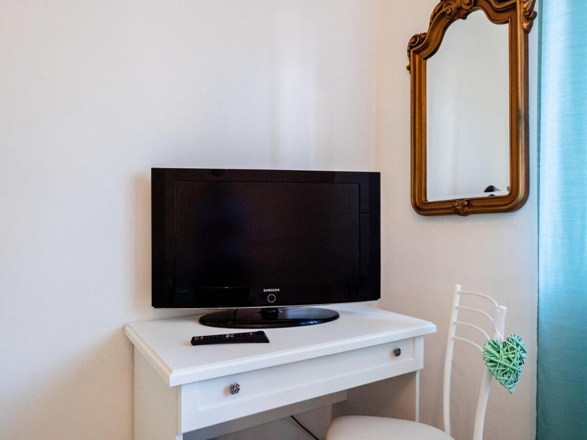 Casa Mafalda - Rooms, Friends And More - Affittacamere, Guest House Senigallia Esterno foto